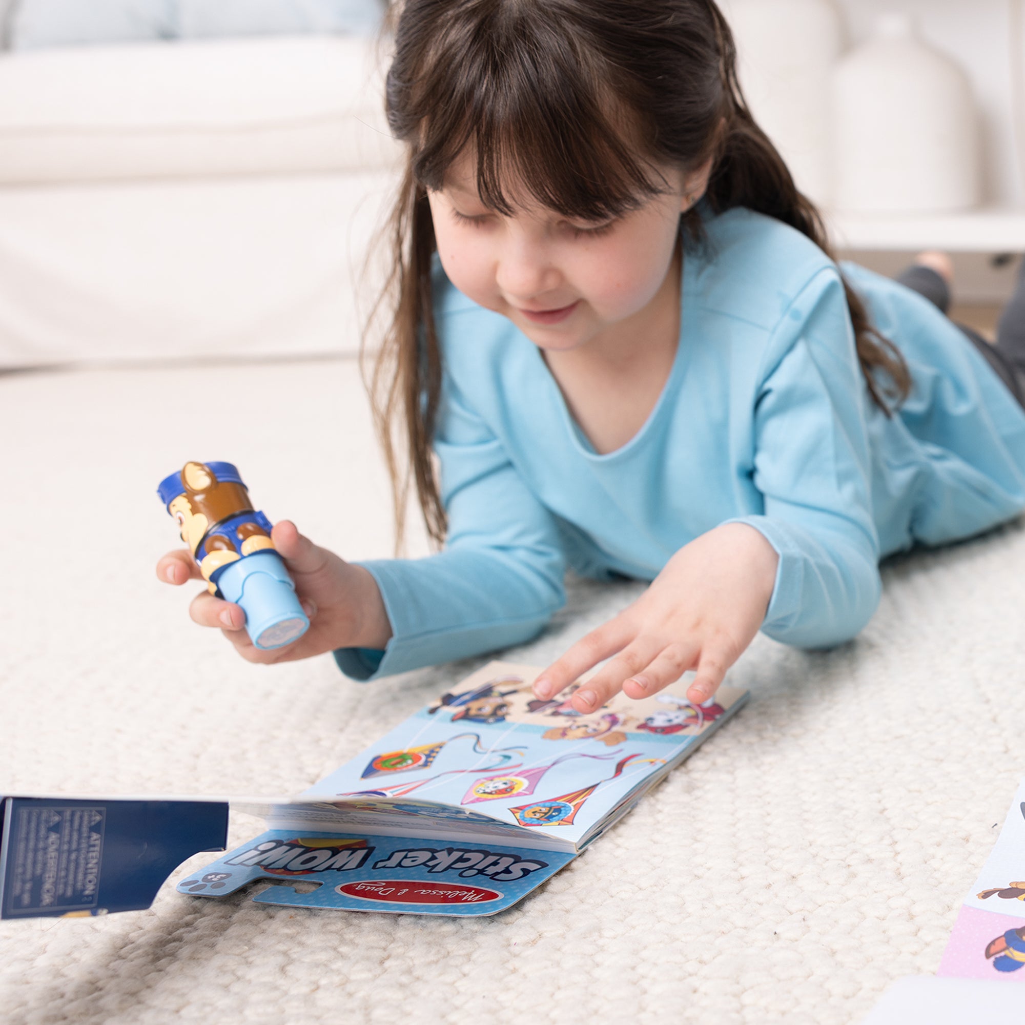 Sticker WOW!™ PAW Patrol Chase Bundle: Activity Pad & Sticker Stamper + Mini Activity Pad and 200 Refill Stickers - Image 5