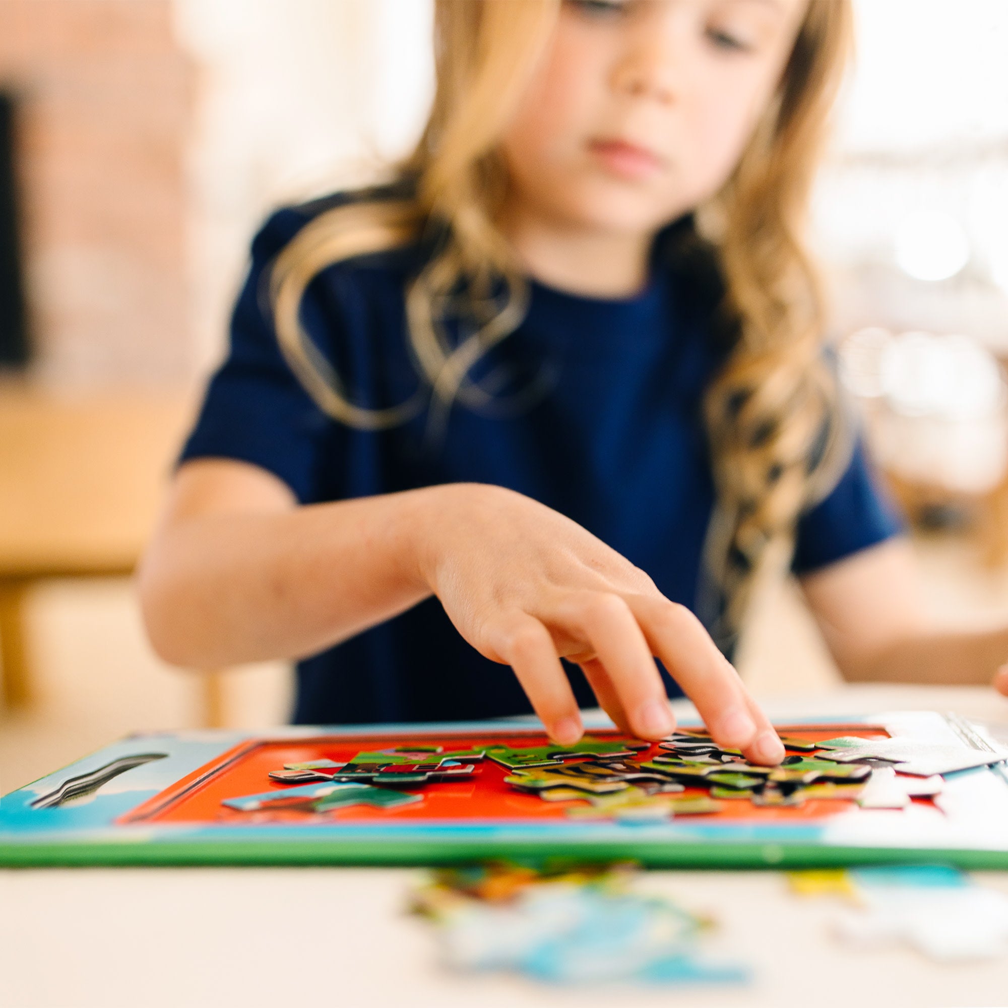 Take-Along Magnetic Jigsaw Puzzles – On the Farm - Image 6