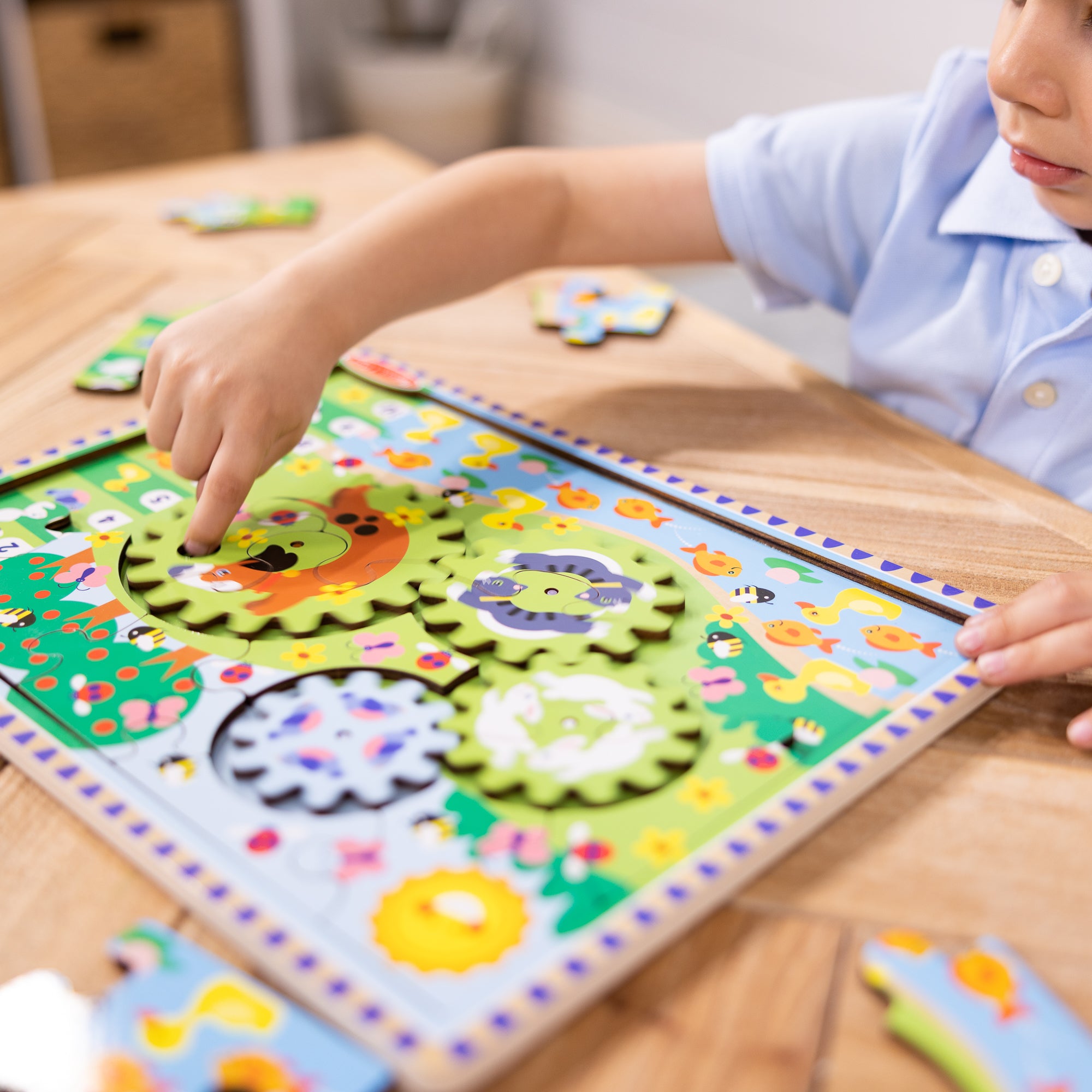 Animal Chase I-Spy Wooden Gear Puzzle - Image 7