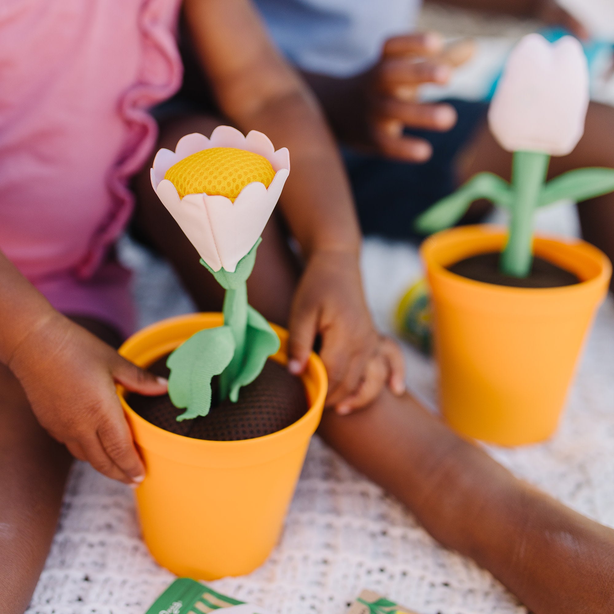 Let's Explore Flower Gardening Play Set - Image 5