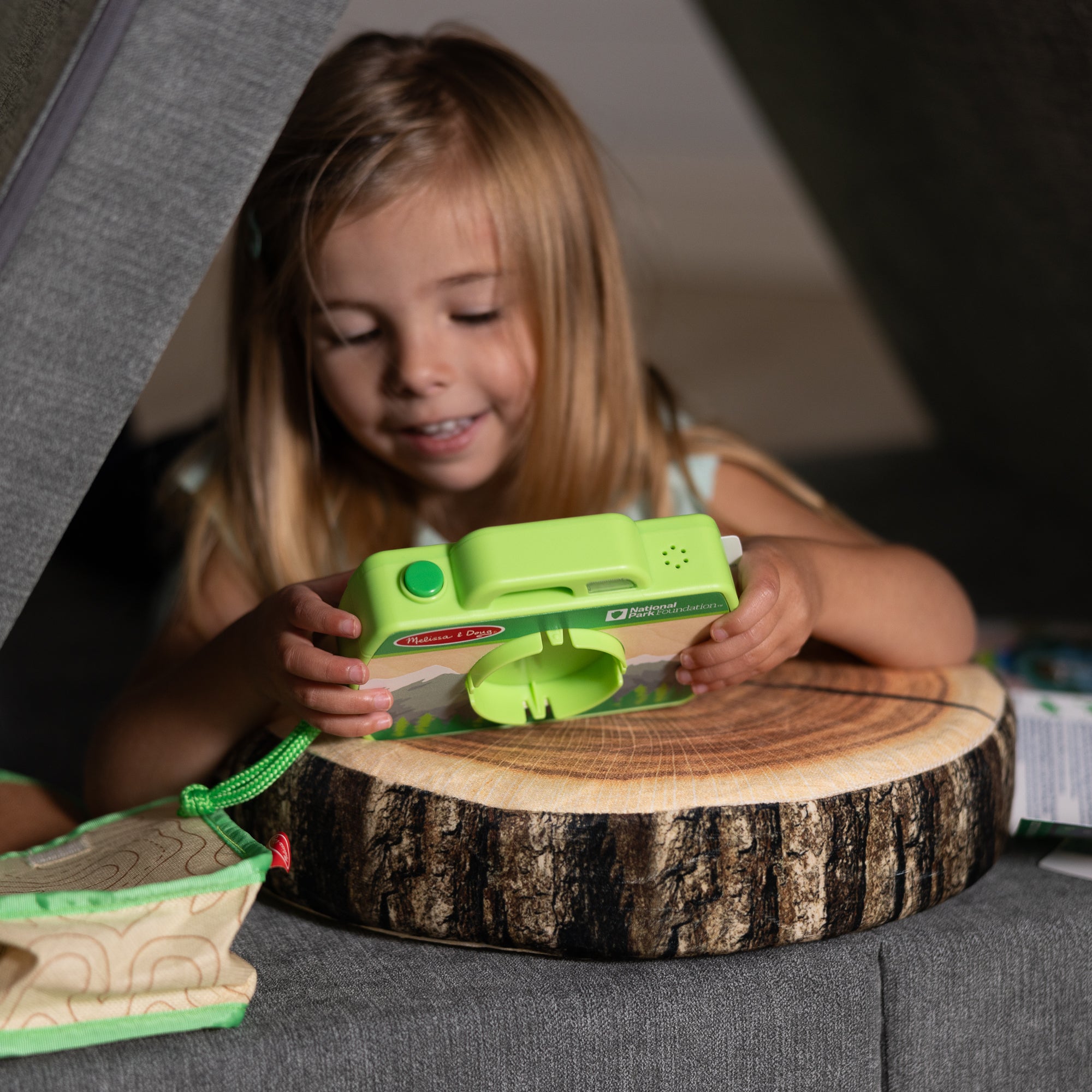 Rocky Mountain National Park Sights & Sounds Wooden Toy Camera Play Set - Image 4
