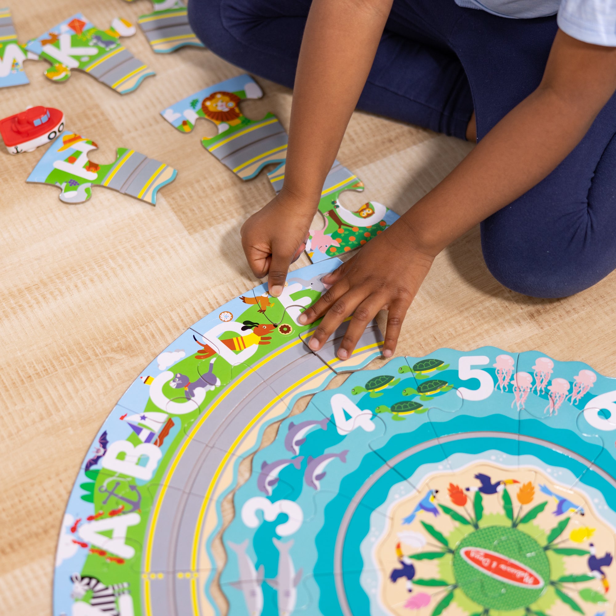 Round the Shore Tracks Floor Puzzle – 48 Pieces - Image 5