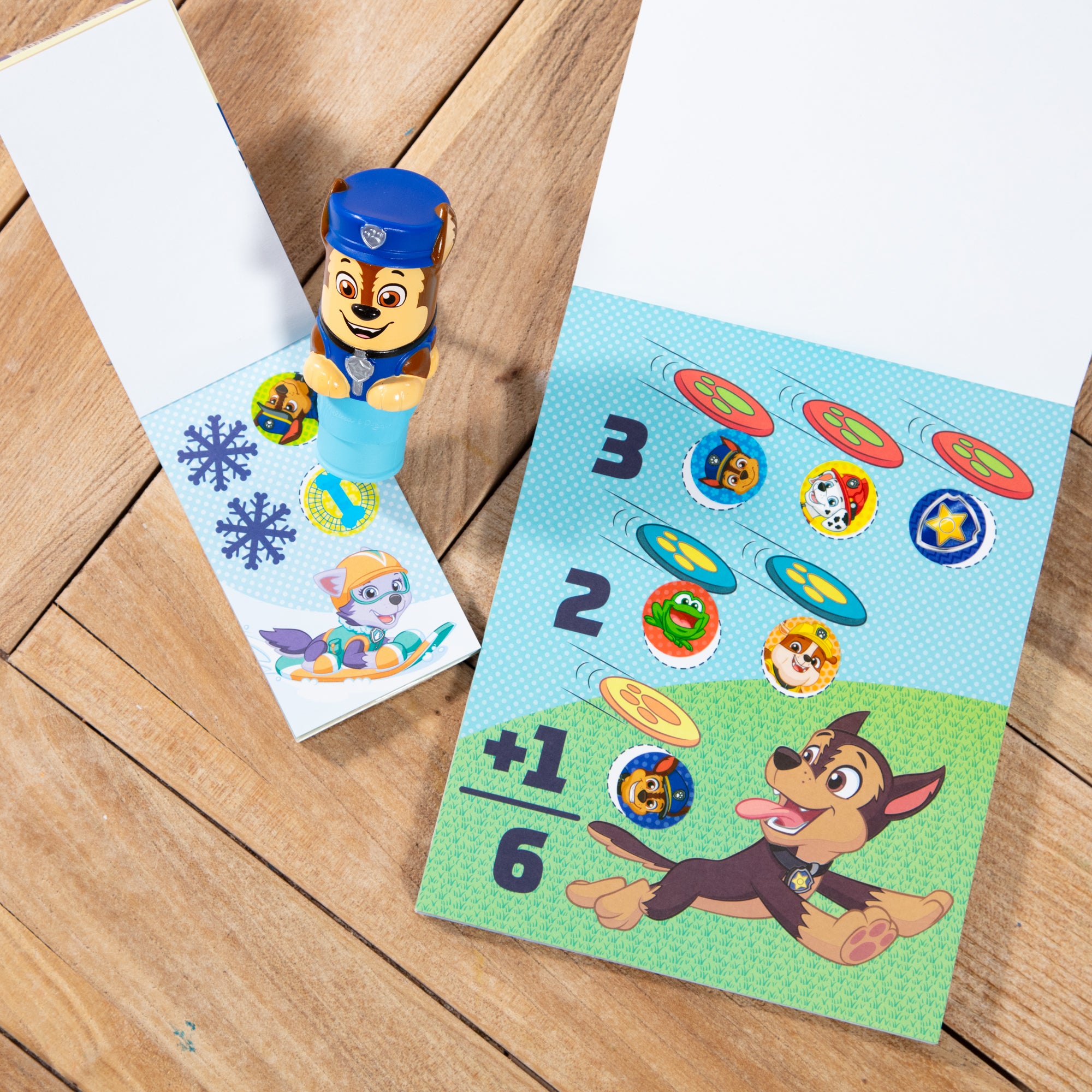 Sticker WOW!™ PAW Patrol Chase Bundle: Activity Pad & Sticker Stamper + Mini Activity Pad and 200 Refill Stickers - Image 9